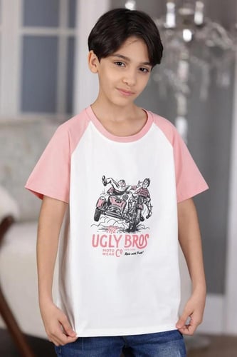 تي شيرت ولادي ابيض و زهري رسمه على الصدر 2976