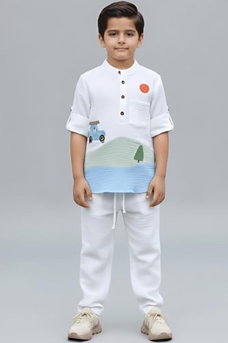 قميص ولادي أبيض برسومات مرحة 4176