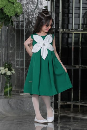 فستان اخضر بوردة اليوم الوطني 95