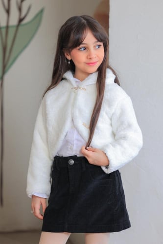 جاكيت بناتي اللون ابيض 11J