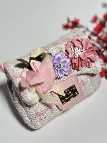 شنطة بناتي فاخرة بتزيين ورد ناعم موديل MK-1895-6