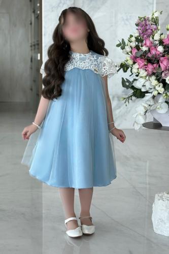 فستان بناتي أزرق بتصميم تول فاخر ودانتيل أبيض 7326