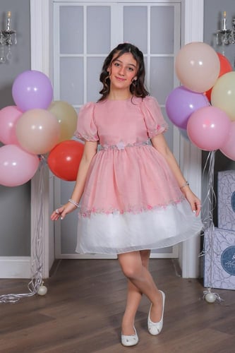 فستان سهرة وردي من تحت ابيض S01106