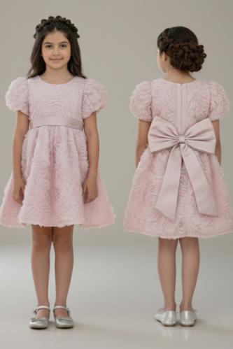 فستان بناتي وردي بتصميم ورد بارز 7305