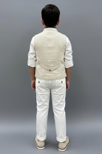 بنطلون ولادي ابيض كلاسيكي 4166