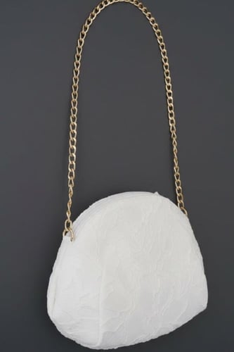 شنطة سهرة بناتي دانتيل أبيض مع حزام سلسلة ذهبي B-7...