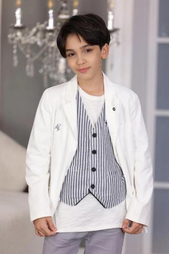 قميص ولادي ابيض وسديري مخطط مع جاكيت ابيض 2946