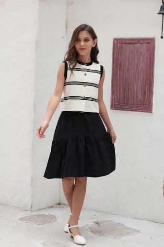 تنورة بناتي كلوش اسود 7129