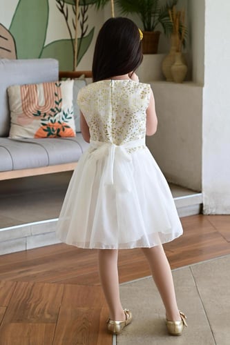 فستان سهره بناتي نقش ذهبي S01077