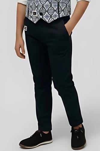 بنطلون ولادي أسود أنيق بقصة عصرية مريحة -4183