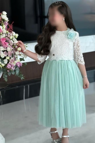 بلوزة بناتي دانتيل سكري كم طويل 7313