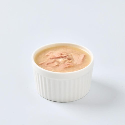 أظرف التونة في المرق متوازن ويساعد على تحسين الهضم...