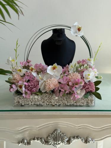 تنسيق ورد صناعي معى قاعدة طقم في قاعده اكريلك