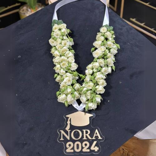 إكليل التخرج الأبيض 2