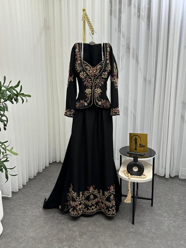 فستان سهرة تطريز يدوي