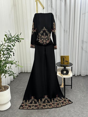 فستان سهرة تطريز يدوي