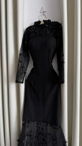 فستان سهرة كلفة ورد مع باربي