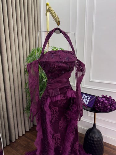 فستان سهرة دانتيل مطرز يدوي