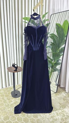 فستان مخمل مع أكمام دانتيل