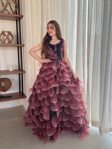 فستان سهرة كلفة تطريز دبل كلوش