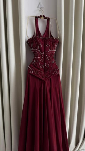 فستان سهرة شيفون مطرز يدوي