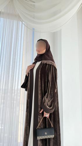 عباية C50 مخمل فرنسي بُني غامق، نص كلوش
