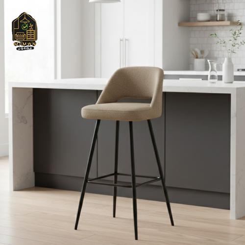 كراسي بار مرتفع بتصميم عملي متعدد الاألوان