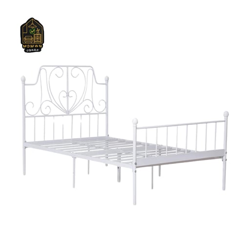 سرير معدني أنيق بتصميم زخرفي فاخر متعدد المقاسات