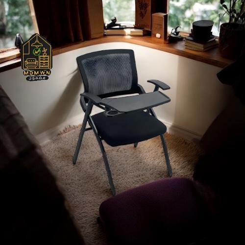 كرسي مكتبي مع طاولة قابلة للطي