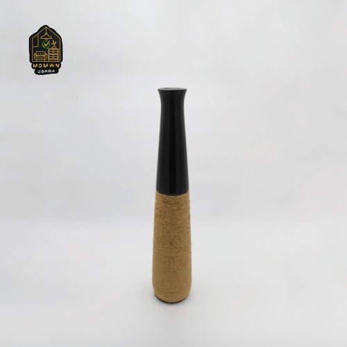 مزهرية خزفية طويلة بقاعدة خيش – أناقة وارتفاع