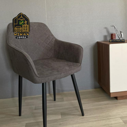كرسي مفرد بتصميم عصري لون رمادي
