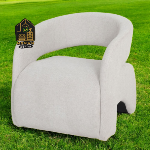 كرسي مفرد بتصميم منحني مريح و مميز لون بيج