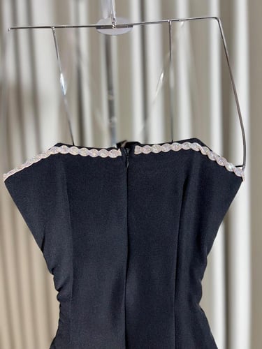 فستان لمسة الكلاسيك