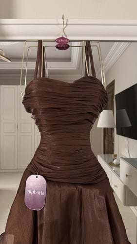 فستان اشرقت