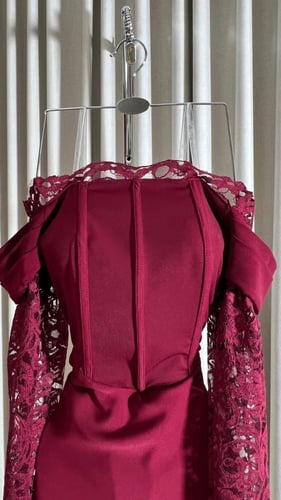 فستان باربي دانتيل عودي