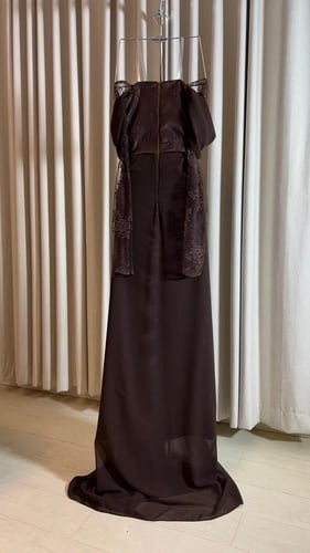 فستان جورجيت دانتيل بني