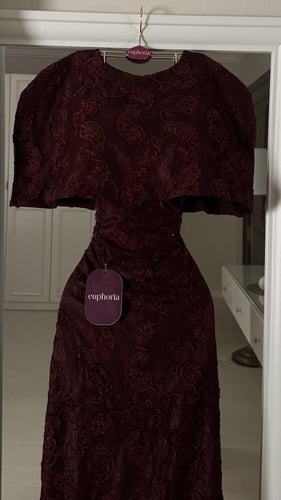 فستان ابتهال