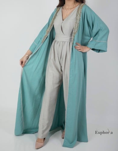 جلابية قطعتين بنطال و قطعة علوية مع سترة خارجية