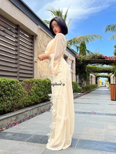 فستان لف مع نقشات فنية