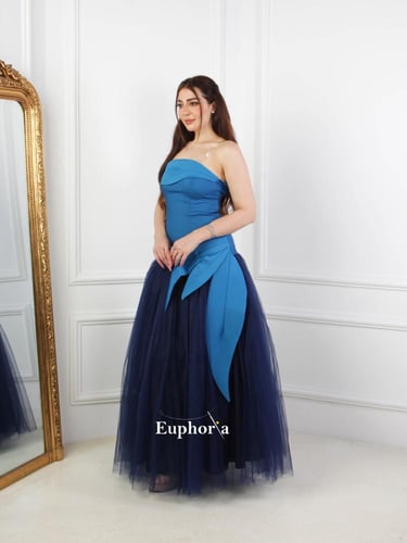 فستان لونين قماش متداخل