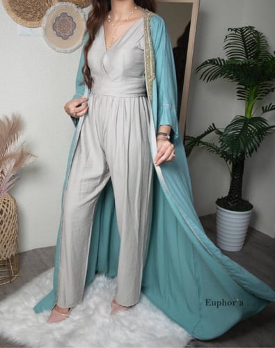 جلابية قطعتين بنطال و قطعة علوية مع سترة خارجية