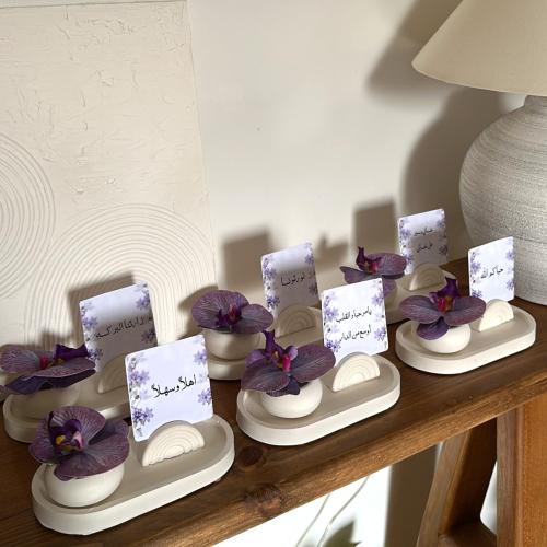 6 اطقم ضيافه مع اختيار الورد والكرت