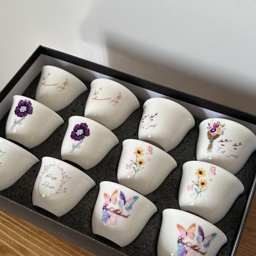 فناجيل العيد ١٢ حبه
