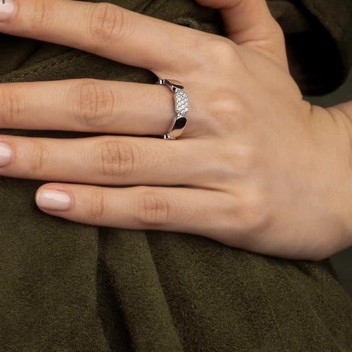 خاتم apm ذهبي