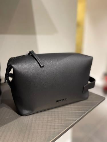 شنطة كالفن كلاين رجالي