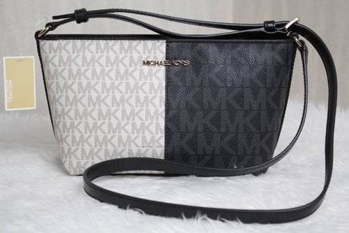 حقيبة مايكل كورس