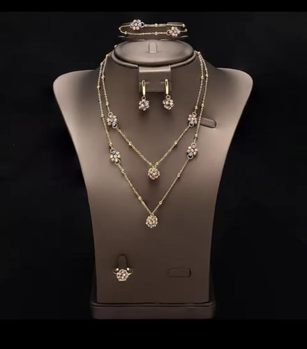 طقم دقة ذهب