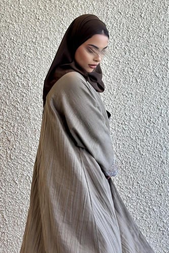 عباية صحارى بلوم