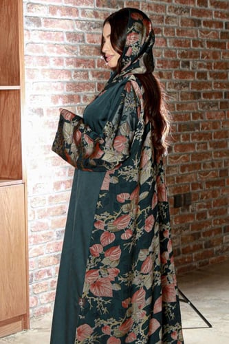 عباية زينا موس