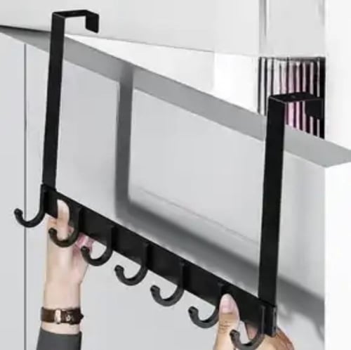 علاقة ملابس